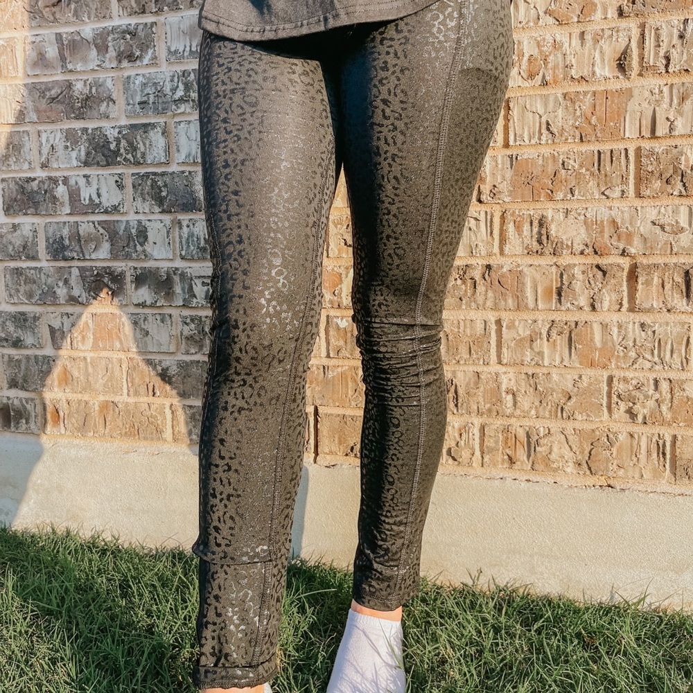 Metallic Leopard print leggings